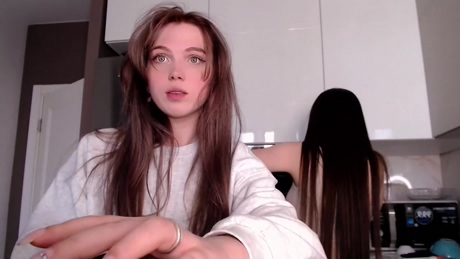 small_blondee  08-05-2022